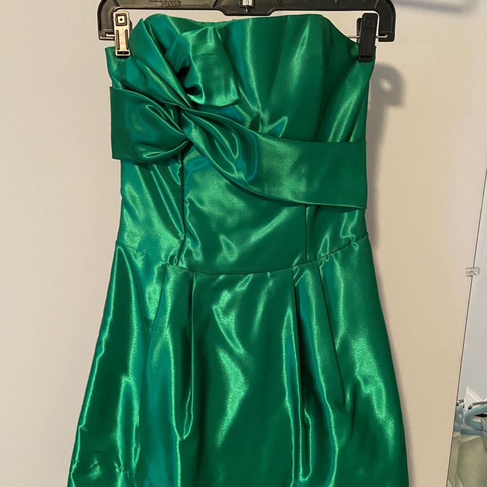 Emerald Strapless Formal Mini Dress